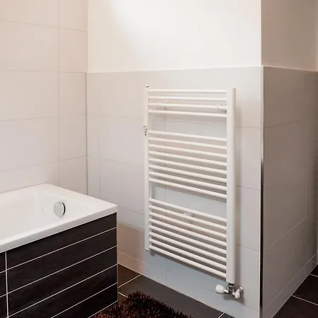 Villa Ladoven Luxusny Apartman 124M2 Martin Exterior photo