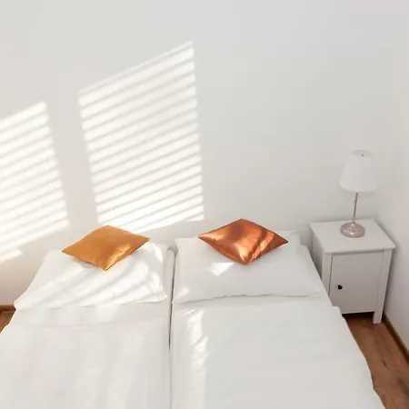 Villa Ladoven Luxusny Apartman 124M2 Martin Exterior photo